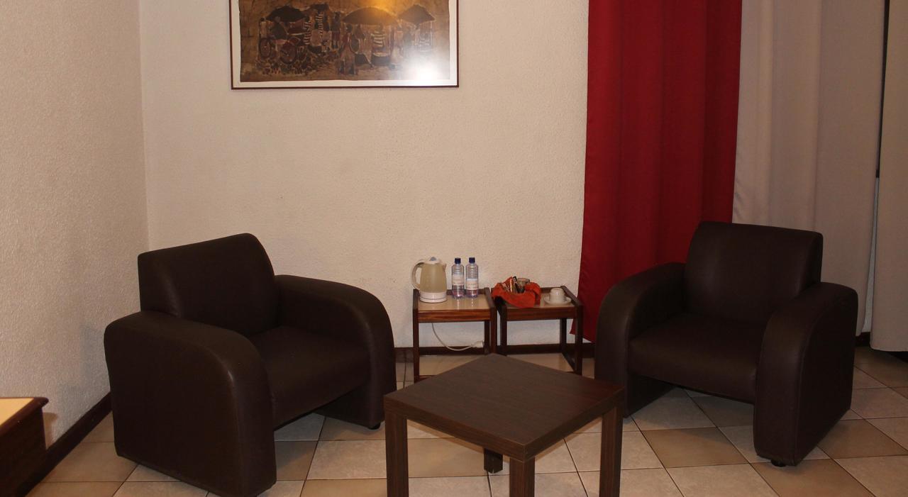 Hotel Le Garni キガリ エクステリア 写真