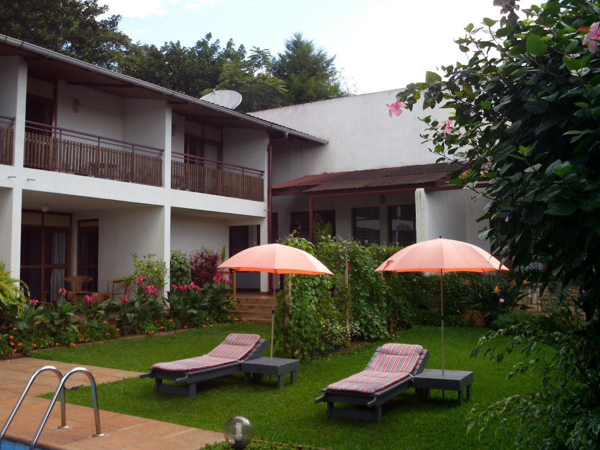 Hotel Le Garni キガリ エクステリア 写真